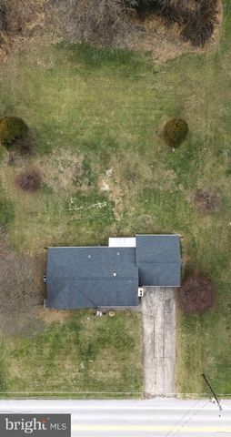 2674 SEVEN VALLEYS RD, Seven Valleys, PA 17360