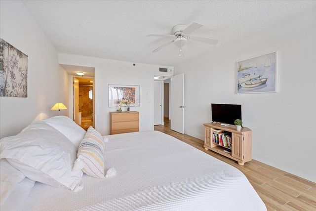 3912 S Ocean Boulevard 1211, Highland Beach, FL 33487
