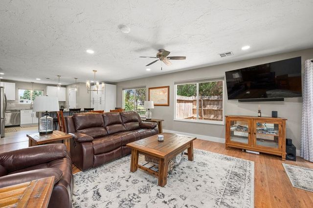2835 Newport Circle, Grand Junction, CO 81503
