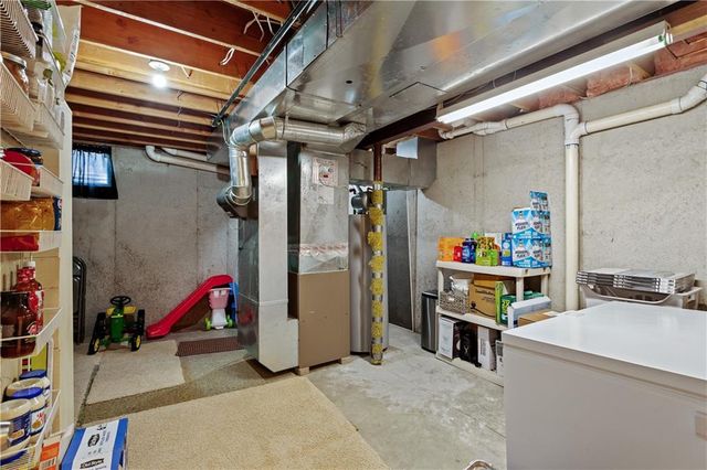 705 SE 11th Terrace, Lee's Summit, MO 64081