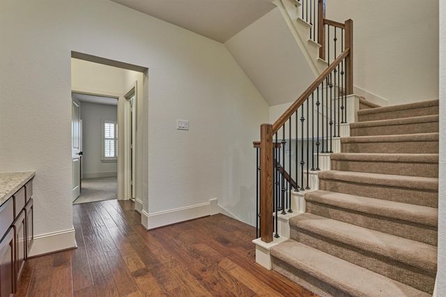 27 Rafters Row, Spring, TX 77380