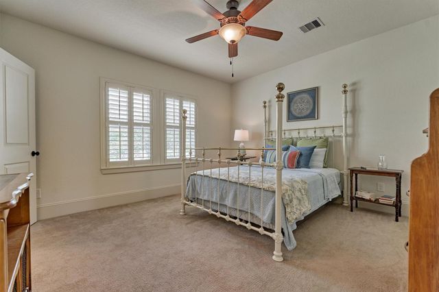 27 Rafters Row, Spring, TX 77380