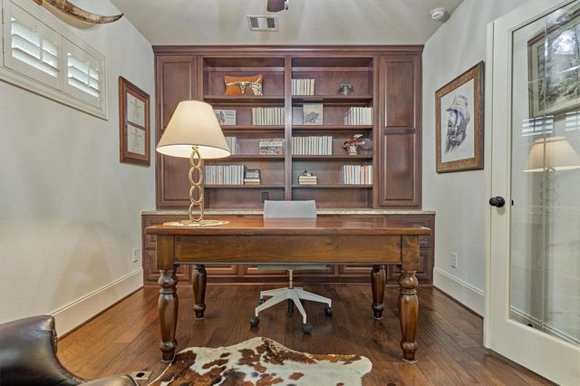 27 Rafters Row, Spring, TX 77380