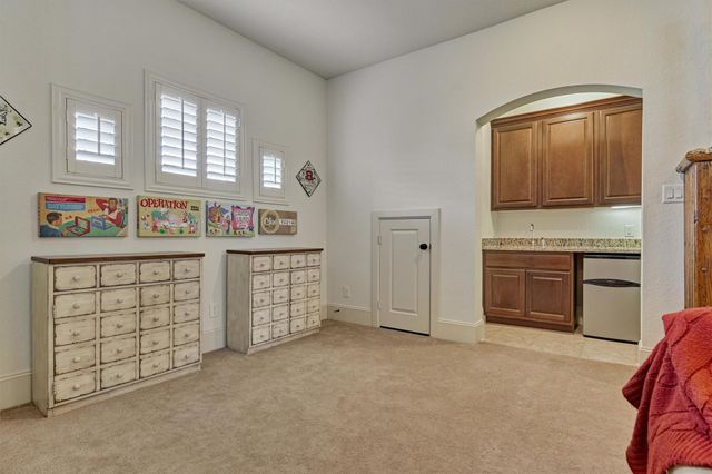 27 Rafters Row, Spring, TX 77380