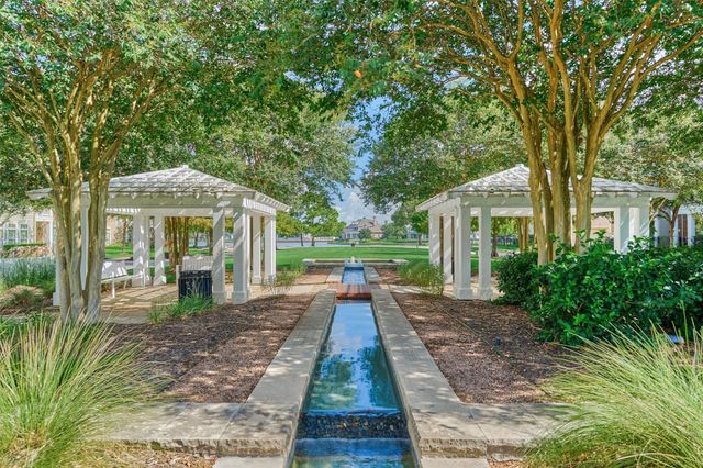 27 Rafters Row, Spring, TX 77380