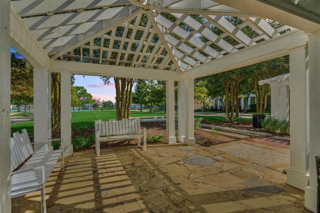 27 Rafters Row, Spring, TX 77380