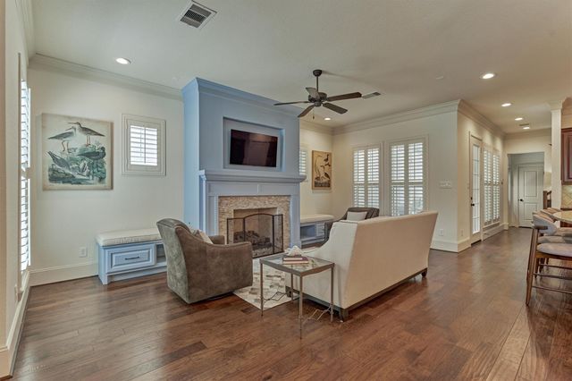 27 Rafters Row, Spring, TX 77380