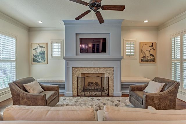 27 Rafters Row, Spring, TX 77380