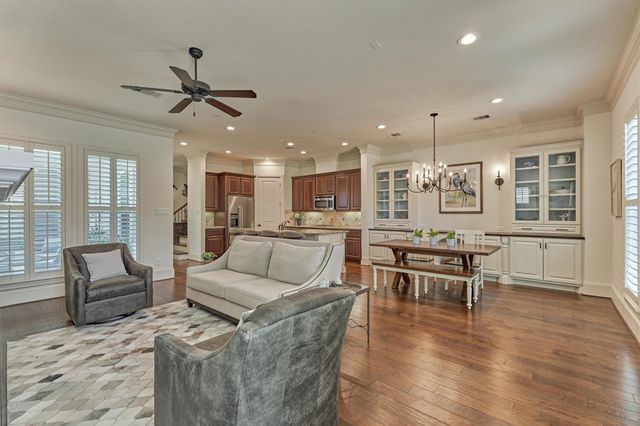 27 Rafters Row, Spring, TX 77380