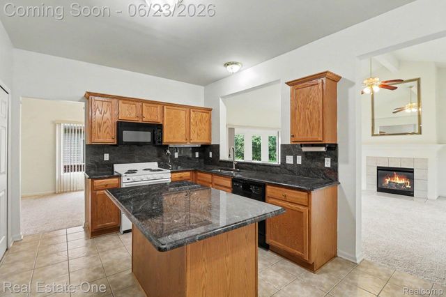 2106 Cattail Circle, Rochester Hills, MI 48309