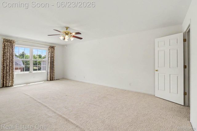 2106 Cattail Circle, Rochester Hills, MI 48309