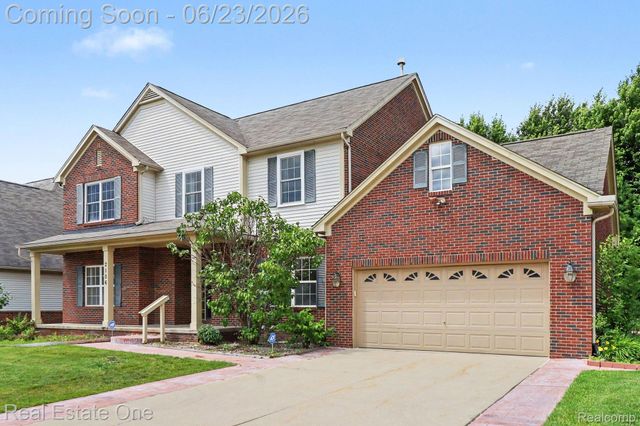 2106 Cattail Circle, Rochester Hills, MI 48309