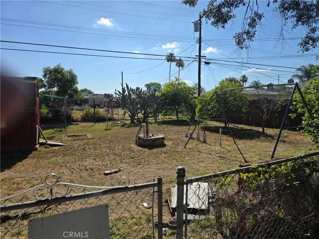 422 S Virginia, Azusa, CA 91702