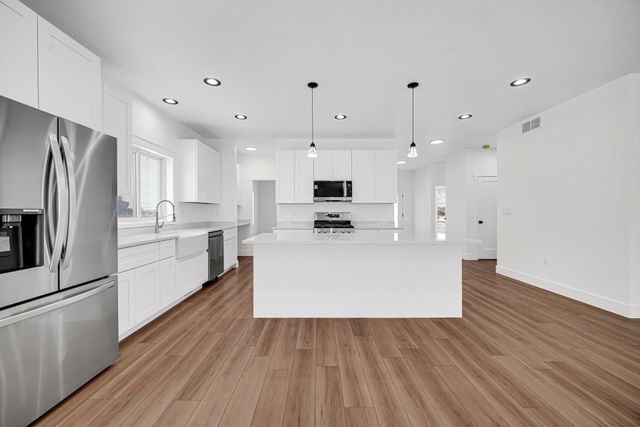 2231 Davis Avenue, Hammond, IN 46320