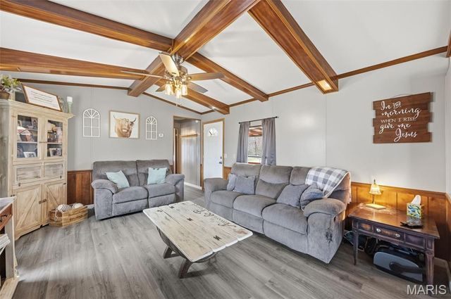 10076 Oakside Road, Mineral Point, MO 63660