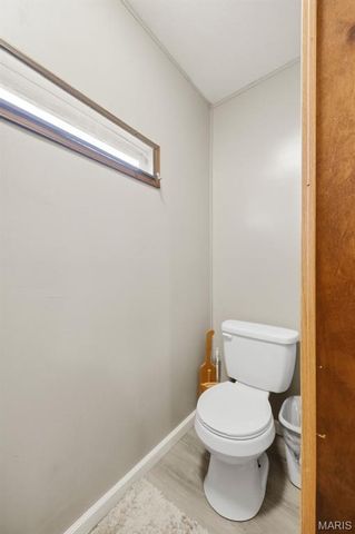 10076 Oakside Road, Mineral Point, MO 63660