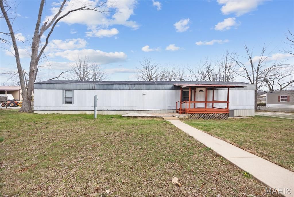 10076 Oakside Road, Mineral Point, MO 63660