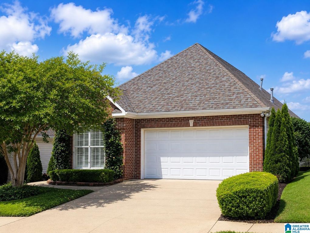 220 HIGH RIDGE DRIVE, Pelham, AL 35124