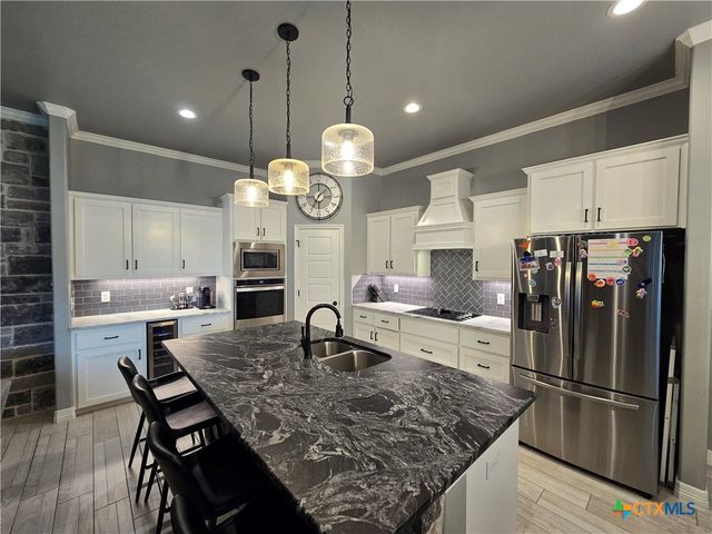7130 Crystal Valley Drive, Temple, TX 76502