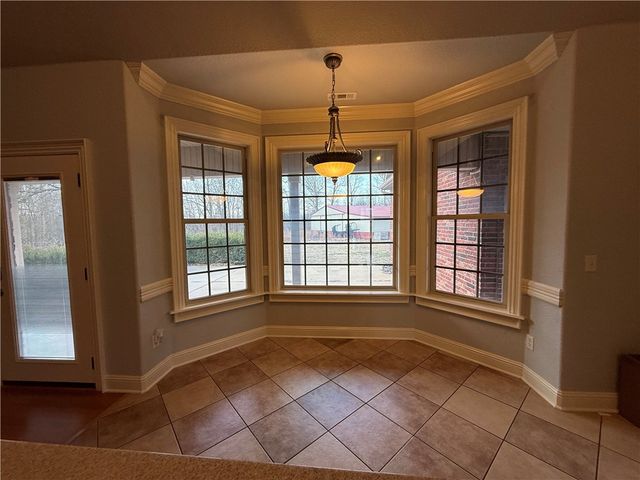 4600 S Old Wire Road, Rogers, AR 72758