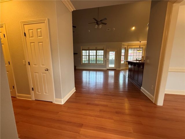 4600 S Old Wire Road, Rogers, AR 72758