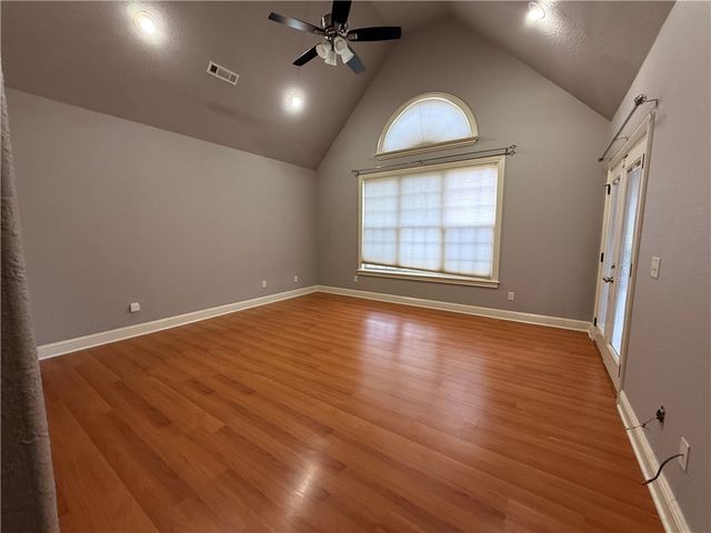 4600 S Old Wire Road, Rogers, AR 72758