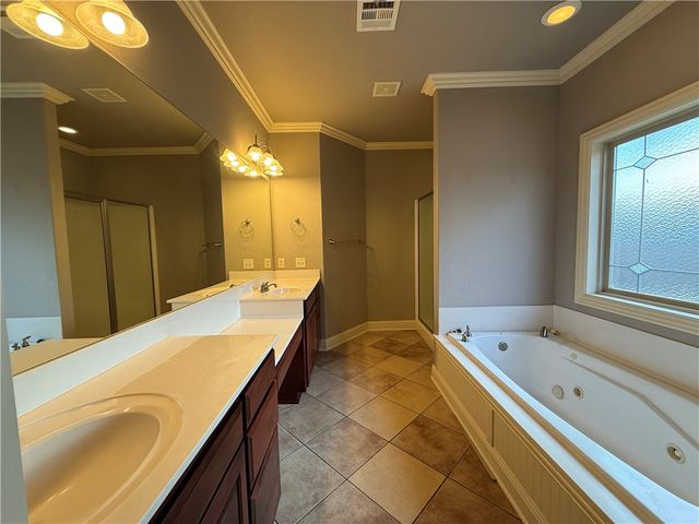 4600 S Old Wire Road, Rogers, AR 72758