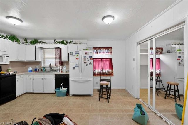 203 Gaylon Street, Mount Airy, NC 27030