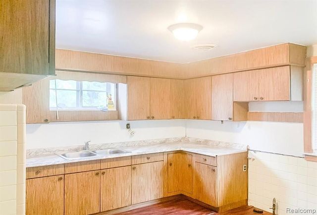 11090 Minden Street, Detroit, MI 48205