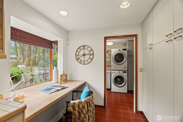 23312 Robin Hood Drive, Edmonds, WA 98020