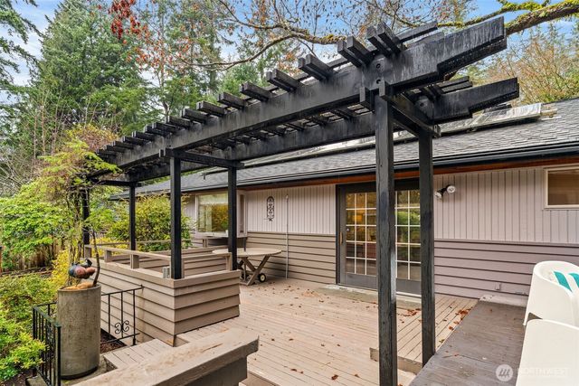 23312 Robin Hood Drive, Edmonds, WA 98020