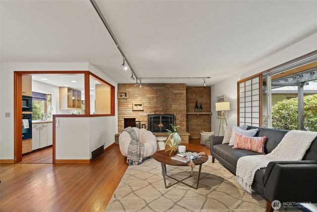 23312 Robin Hood Drive, Edmonds, WA 98020