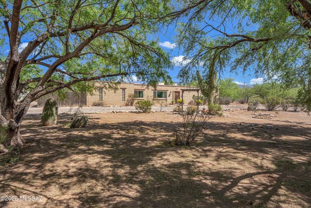 3000 N Longhorn Drive, Tucson, AZ 85749