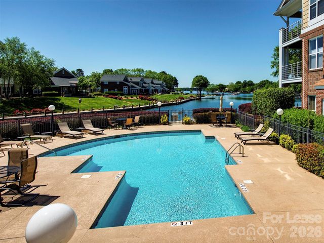 18521 Harborside Drive, Cornelius, NC 28031