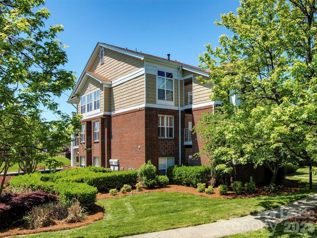 18521 Harborside Drive, Cornelius, NC 28031
