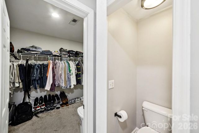 3902 Larkhaven Village Drive, Charlotte, NC 28215