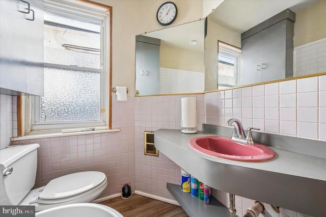 5238 N MASCHER ST, Philadelphia, PA 19120