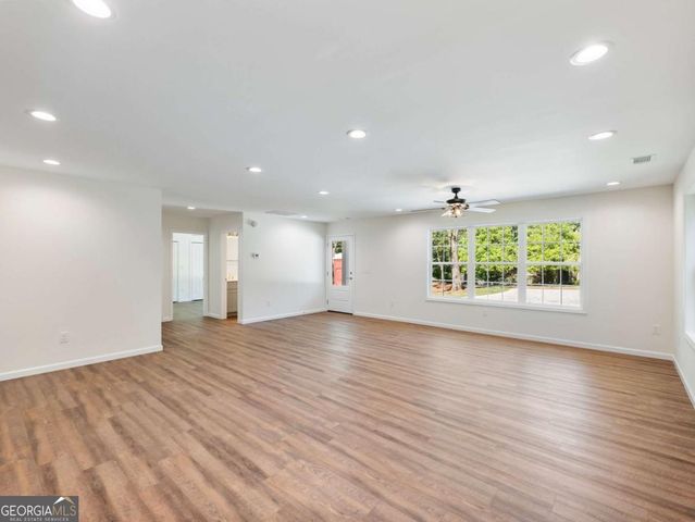 8079 Beachwood Drive, Murrayville, GA 30564