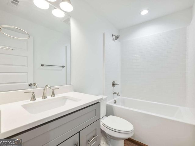 8079 Beachwood Drive, Murrayville, GA 30564