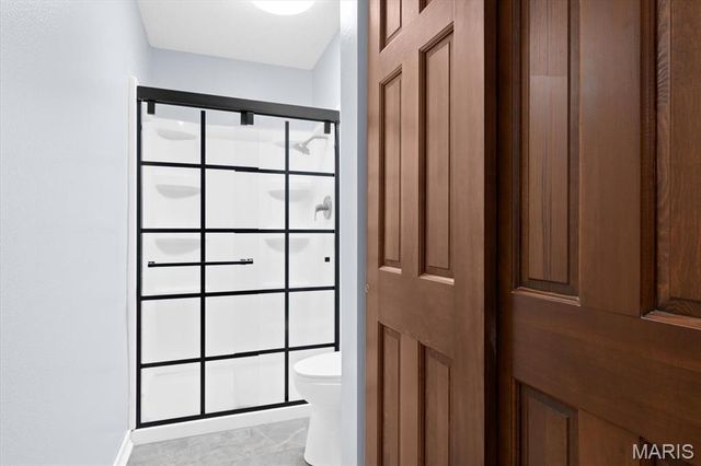 1024 Hickory Point, Collinsville, IL 62234