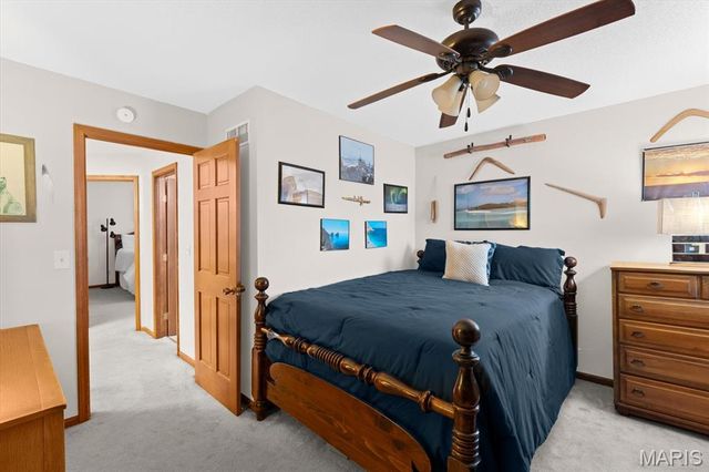 1024 Hickory Point, Collinsville, IL 62234