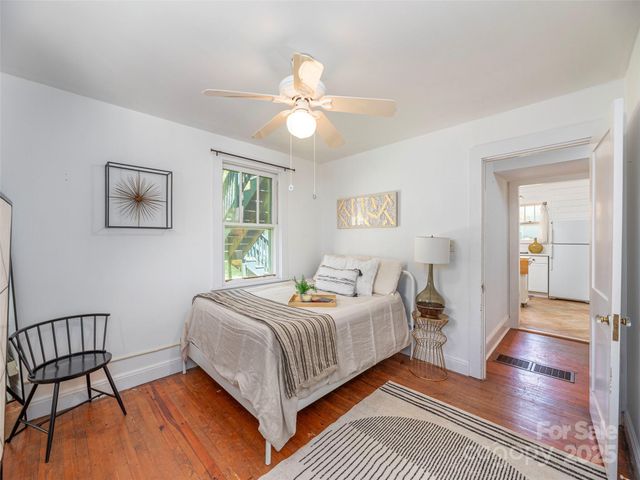 275 Richland Street, Waynesville, NC 28786