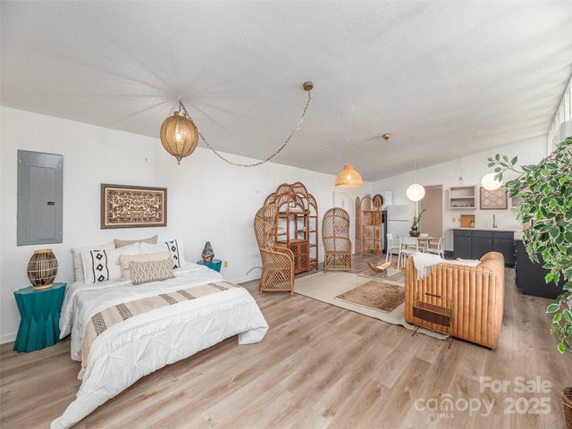 275 Richland Street, Waynesville, NC 28786