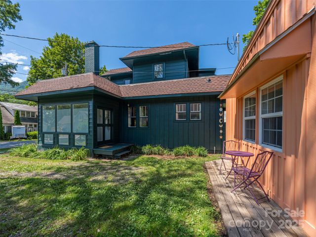 275 Richland Street, Waynesville, NC 28786