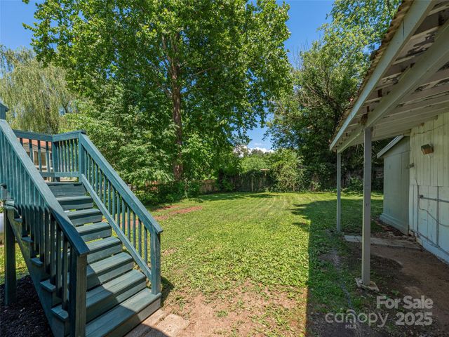 275 Richland Street, Waynesville, NC 28786