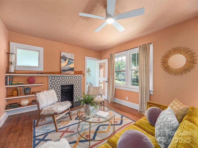 275 Richland Street, Waynesville, NC 28786