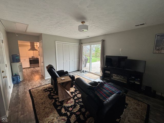 41 Blairsden Avenue, Carmel, IN 46032