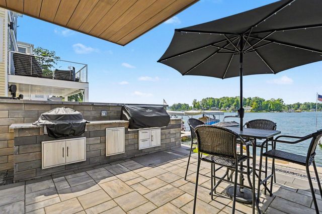 31218 Curran Beach Road, Dowagiac, MI 49047