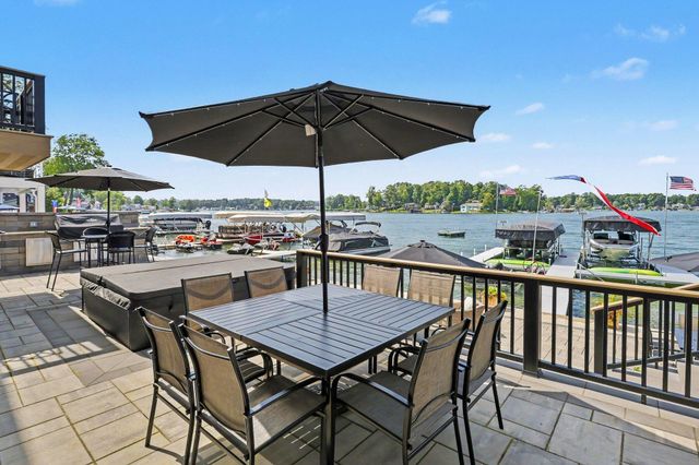 31218 Curran Beach Road, Dowagiac, MI 49047
