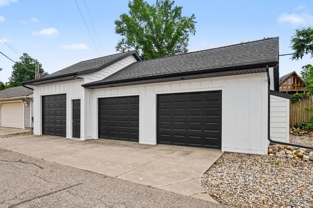 31218 Curran Beach Road, Dowagiac, MI 49047